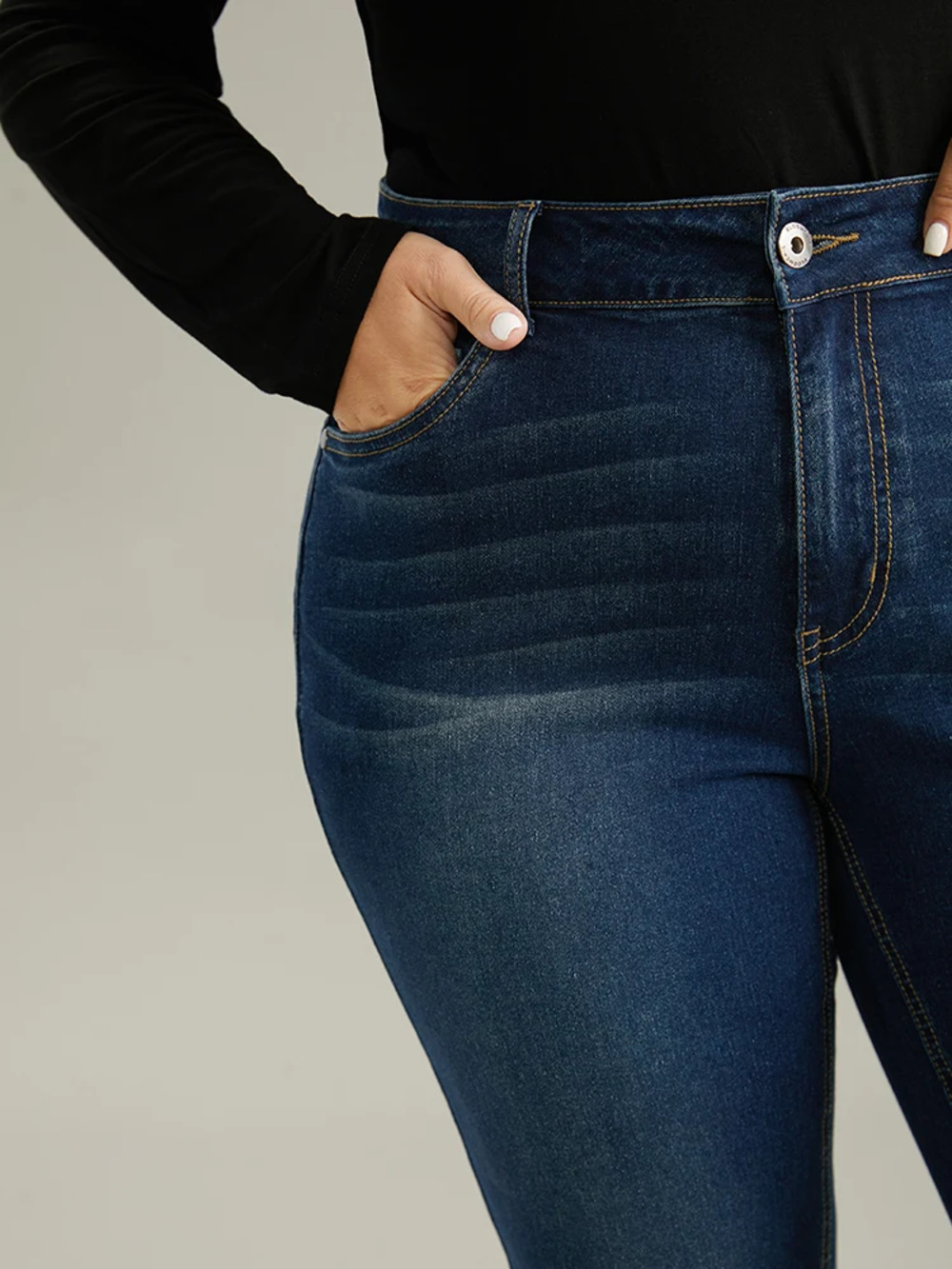 BloomChic Women's Plus Size 22/3X Straight Leg Jeans - Picture 3 of 7